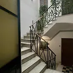 La Consulta A Banchi Feriehus *